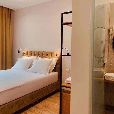 Përmet Merly Hotel מראה חיצוני תמונה
