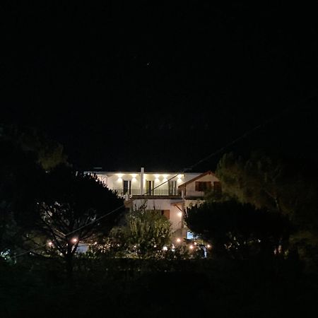 Përmet Merly Hotel מראה חיצוני תמונה