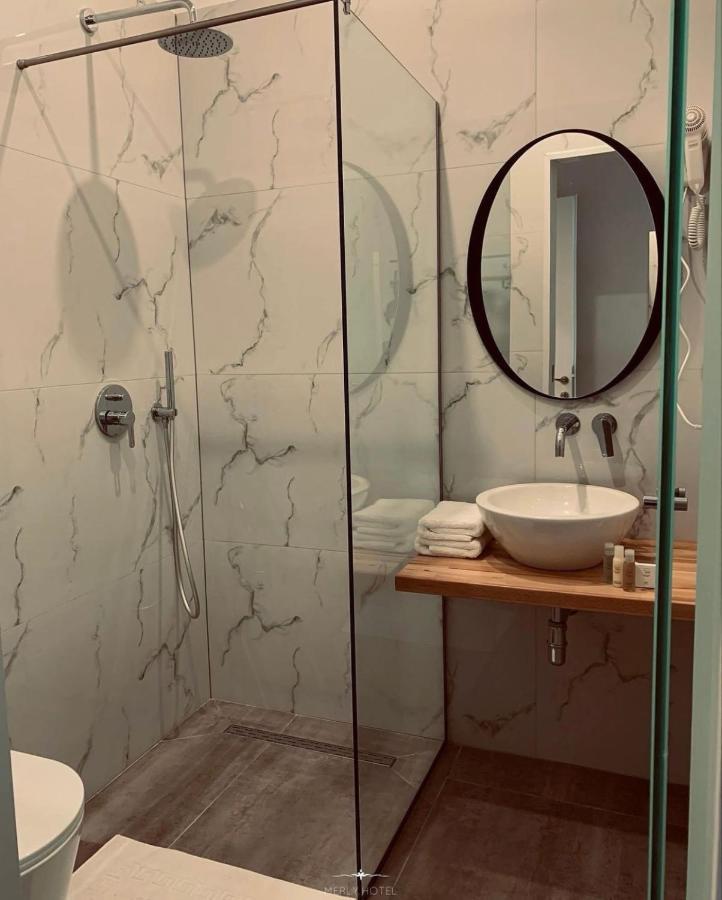 Përmet Merly Hotel מראה חיצוני תמונה