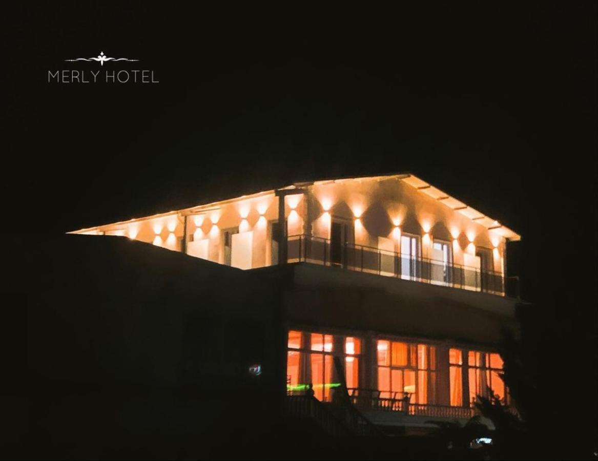 Përmet Merly Hotel מראה חיצוני תמונה