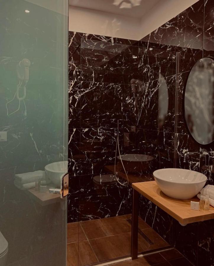Përmet Merly Hotel מראה חיצוני תמונה