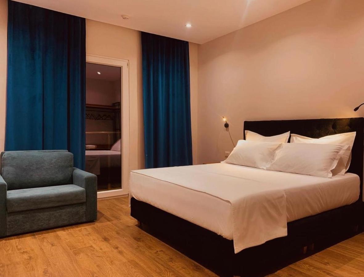 Përmet Merly Hotel מראה חיצוני תמונה