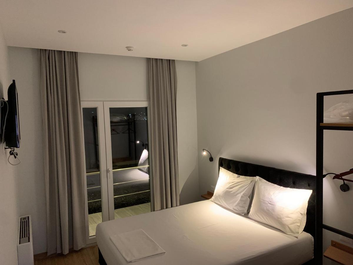 Përmet Merly Hotel מראה חיצוני תמונה