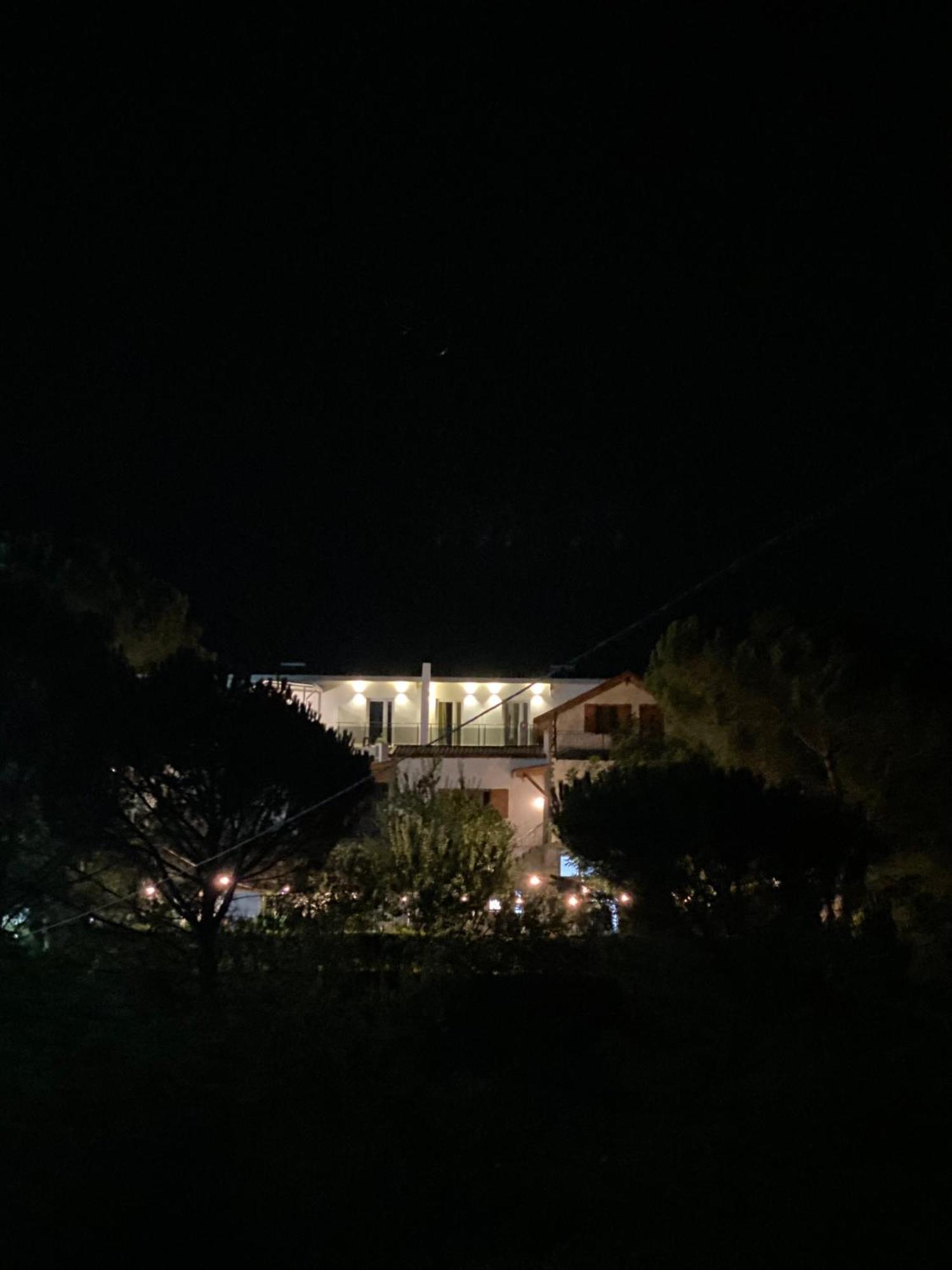 Përmet Merly Hotel מראה חיצוני תמונה